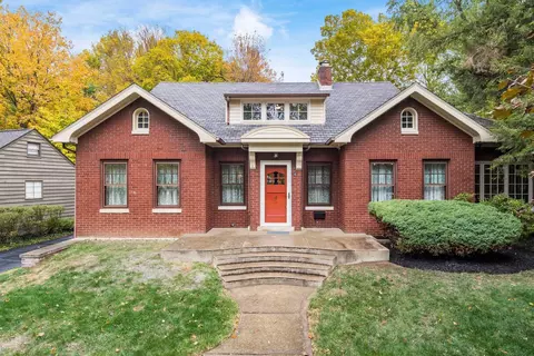 4 W Royal Forest Blvd, Columbus, OH 43214