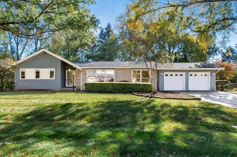 5869 Cummington Pl, Columbus, OH 43213