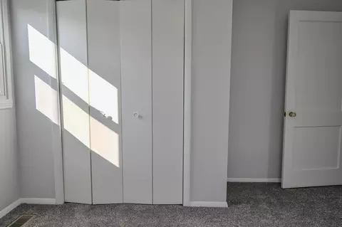 Bedroom - 2605 Morton Dr, Springfield, OH 45505 photo 6 of 9