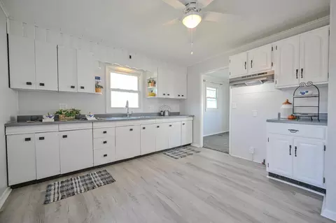 Kitchen - 2605 Morton Dr, Springfield, OH 45505 photo 1 of 5