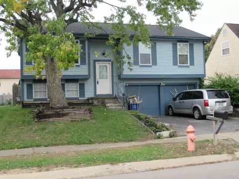 1543 Red Leaf Ln, Columbus, OH 43223