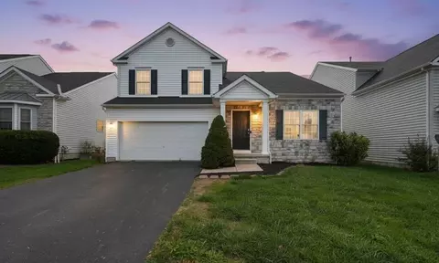 8824 Rock Dove Rd, Lewis Center, OH 43035