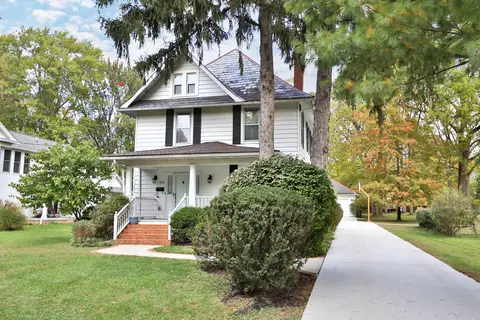 152 E Dublin Granville Rd, Worthington, OH 43085