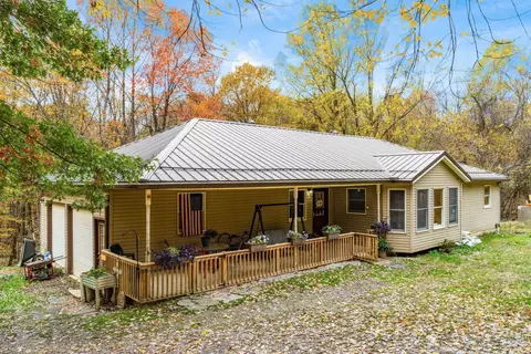 9080 Mulberry Rd, Mount Perry, OH 43760 photo 2