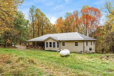 9080 Mulberry Rd, Mount Perry, OH 43760 photo 3