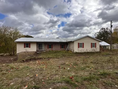 18090 State Route 16, Coshocton, OH 43812