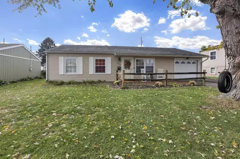 205 Indianhead Dr, Heath, OH 43056