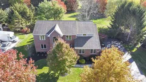 7860 Windsor Ave, Canal Winchester, OH 43110