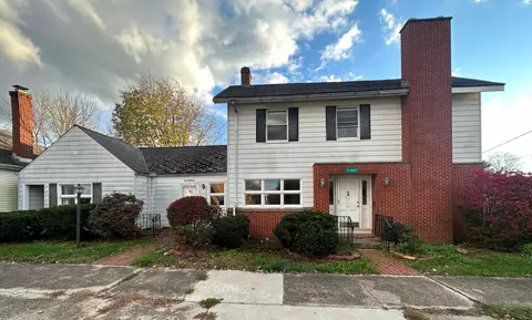 11802 Main St, Adelphi, OH 43101