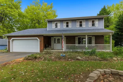 65 Daley Dr SW, Pataskala, OH 43062