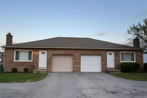 8048-50 Smoky Row Rd, Powell, OH 43065