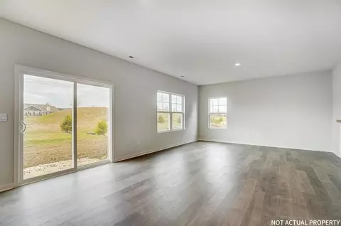 167 Lorrimore Dr, Pickerington, OH 43147