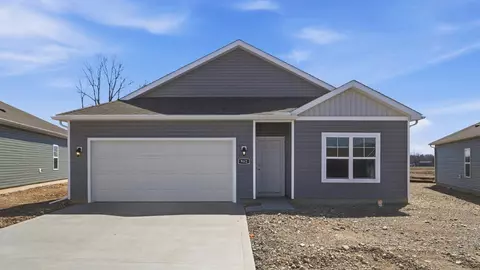 962 Sherwood Loop, Bellefontaine, OH 43311