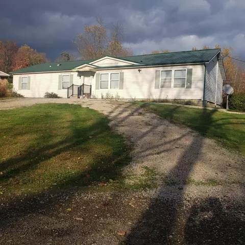 4890 Township Road 122 NW, Somerset, OH 43783