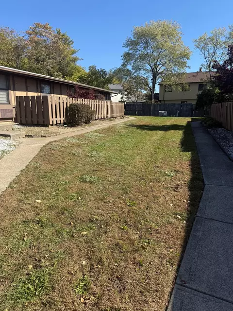 1718 Sunapple Way, Columbus, OH 43232