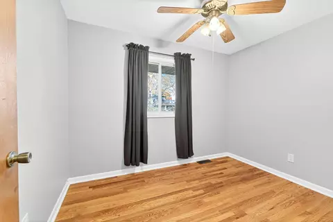 Bedroom - 2579 Eakin Rd, Columbus, OH 43204 photo 1 of 18