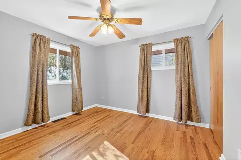 Bedroom - 2579 Eakin Rd, Columbus, OH 43204 photo 13 of 18