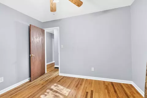 Bedroom - 2579 Eakin Rd, Columbus, OH 43204 photo 18 of 18
