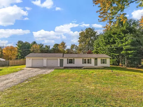 4129 Brook Rd NW, Lancaster, OH 43130