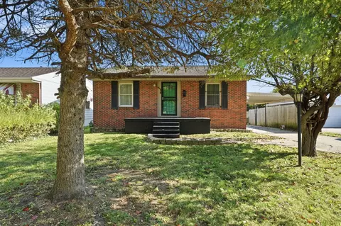 3172 Weirton Dr, Columbus, OH 43207