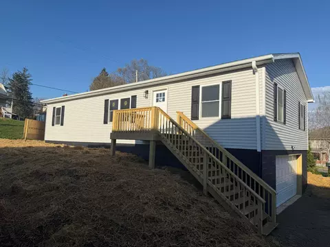 260 Zanesville Rd, Roseville, OH 43777