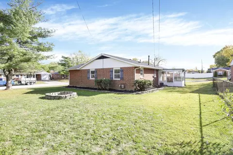Exterior - 2009 Fair Oaks Dr, Sidney, OH 45365 photo 9 of 10