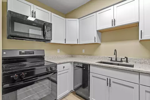 3939 Karl Rd #108, Columbus, OH 43224