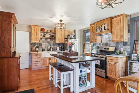 54 Priest Ln NE, Newark, OH 43055