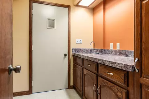 Entry Way - 170 Sylvan Ct, Circleville, OH 43113 photo 3 of 3