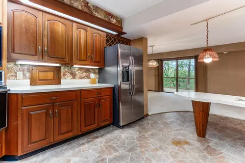Kitchen - 170 Sylvan Ct, Circleville, OH 43113 photo 6 of 6