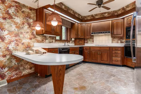 Kitchen - 170 Sylvan Ct, Circleville, OH 43113 photo 3 of 6