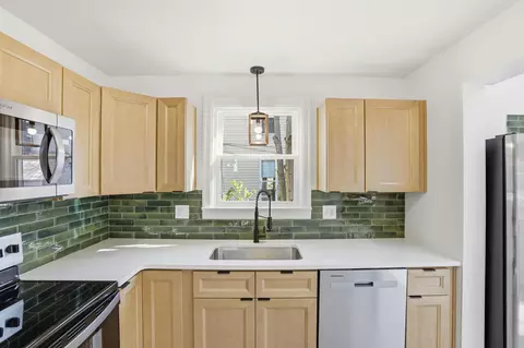 Kitchen - 717 E Main St, Newark, OH 43055 photo 2 of 4