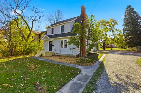 Exterior - 717 E Main St, Newark, OH 43055 photo 5 of 7