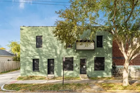 160 E Barthman Ave, Columbus, OH 43207
