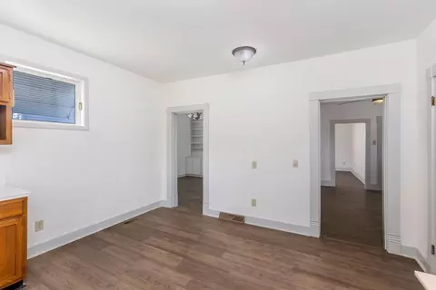 Entry Way - 844 E Wheeling St, Lancaster, OH 43130 photo 2 of 4