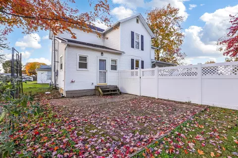 Exterior - 844 E Wheeling St, Lancaster, OH 43130 photo 7 of 17