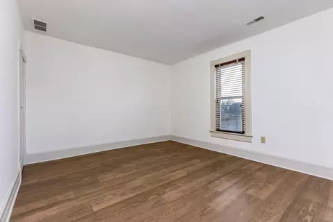 Bedroom - 844 E Wheeling St, Lancaster, OH 43130 photo 6 of 10