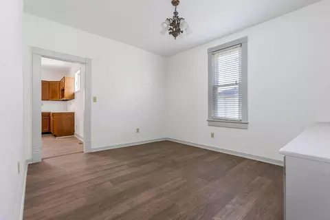 Living - 844 E Wheeling St, Lancaster, OH 43130 photo 4 of 4