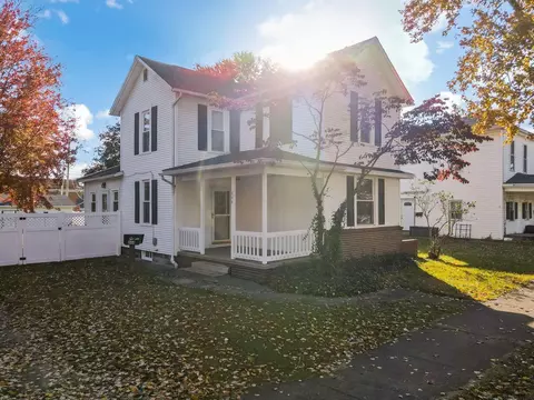 Exterior - 844 E Wheeling St, Lancaster, OH 43130 photo 15 of 17