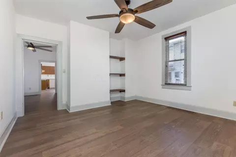 Living - 844 E Wheeling St, Lancaster, OH 43130 photo 3 of 4