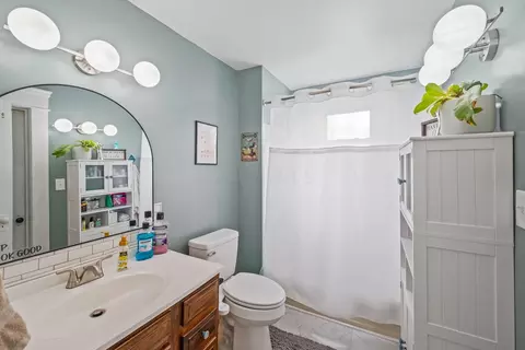 Bath - 314 Windsor St, Marion, OH 43302 photo 1 of 2