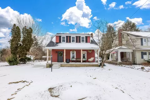 979 Granville Rd, Newark, OH 43055
