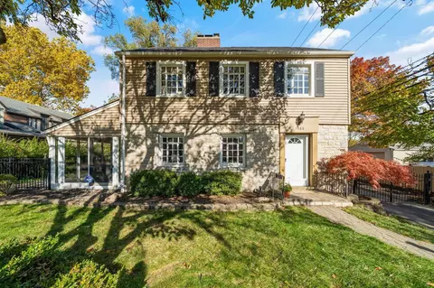 1488 Essex Rd, Columbus, OH 43221