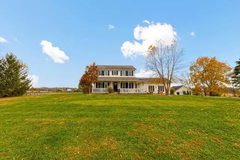 7560 Clover Valley Rd NW, Johnstown, OH 43031