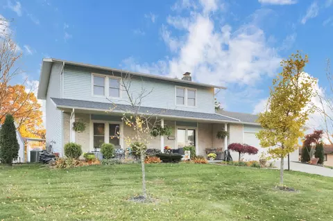 Exterior - 1805 Maple Ct, Heath, OH 43056 photo 2 of 21