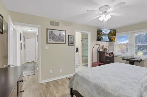 Bedroom - 1805 Maple Ct, Heath, OH 43056 photo 6 of 12