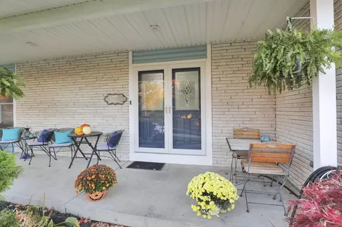 Exterior - 1805 Maple Ct, Heath, OH 43056 photo 4 of 21