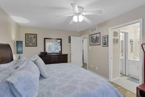 Bedroom - 1805 Maple Ct, Heath, OH 43056 photo 5 of 12