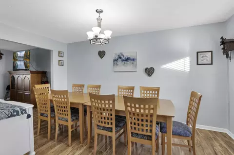 Dining - 1805 Maple Ct, Heath, OH 43056 photo 2 of 3