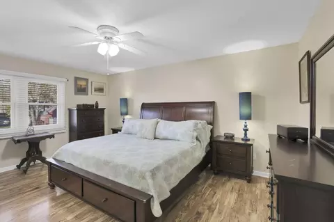 Bedroom - 1805 Maple Ct, Heath, OH 43056 photo 4 of 12